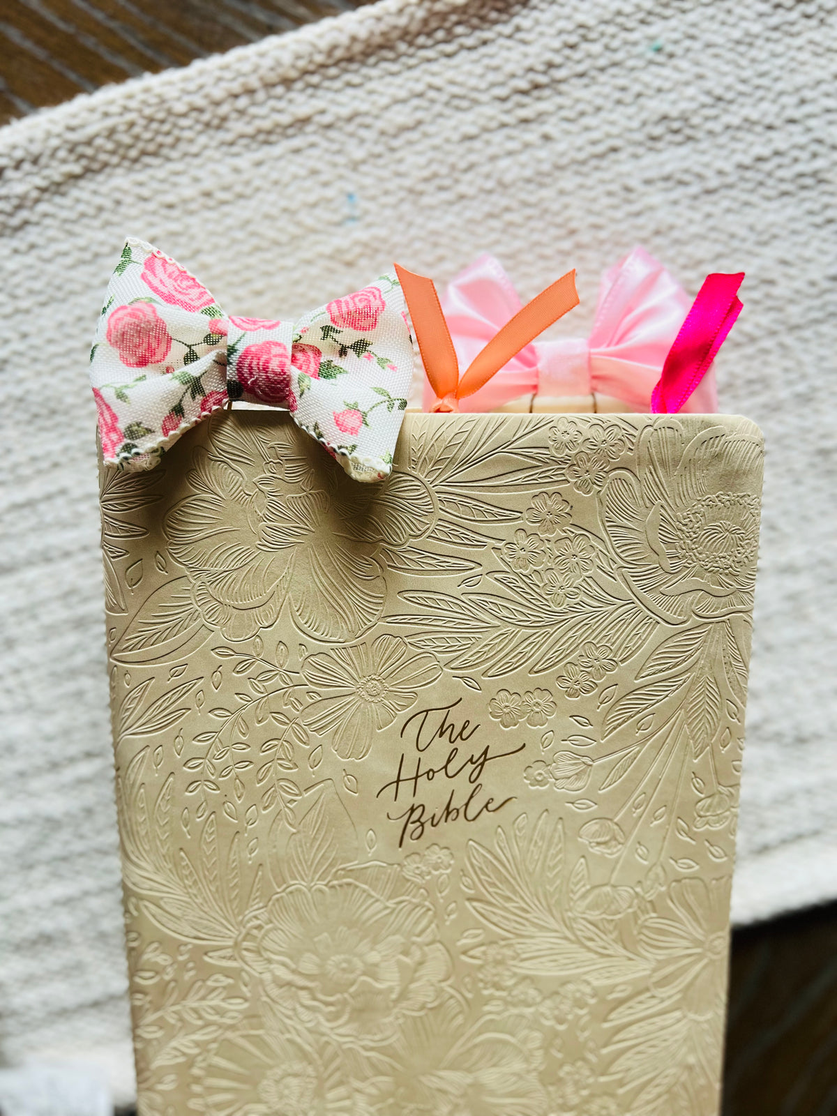 Garden Rose Bow & Cross Paperclip Set
