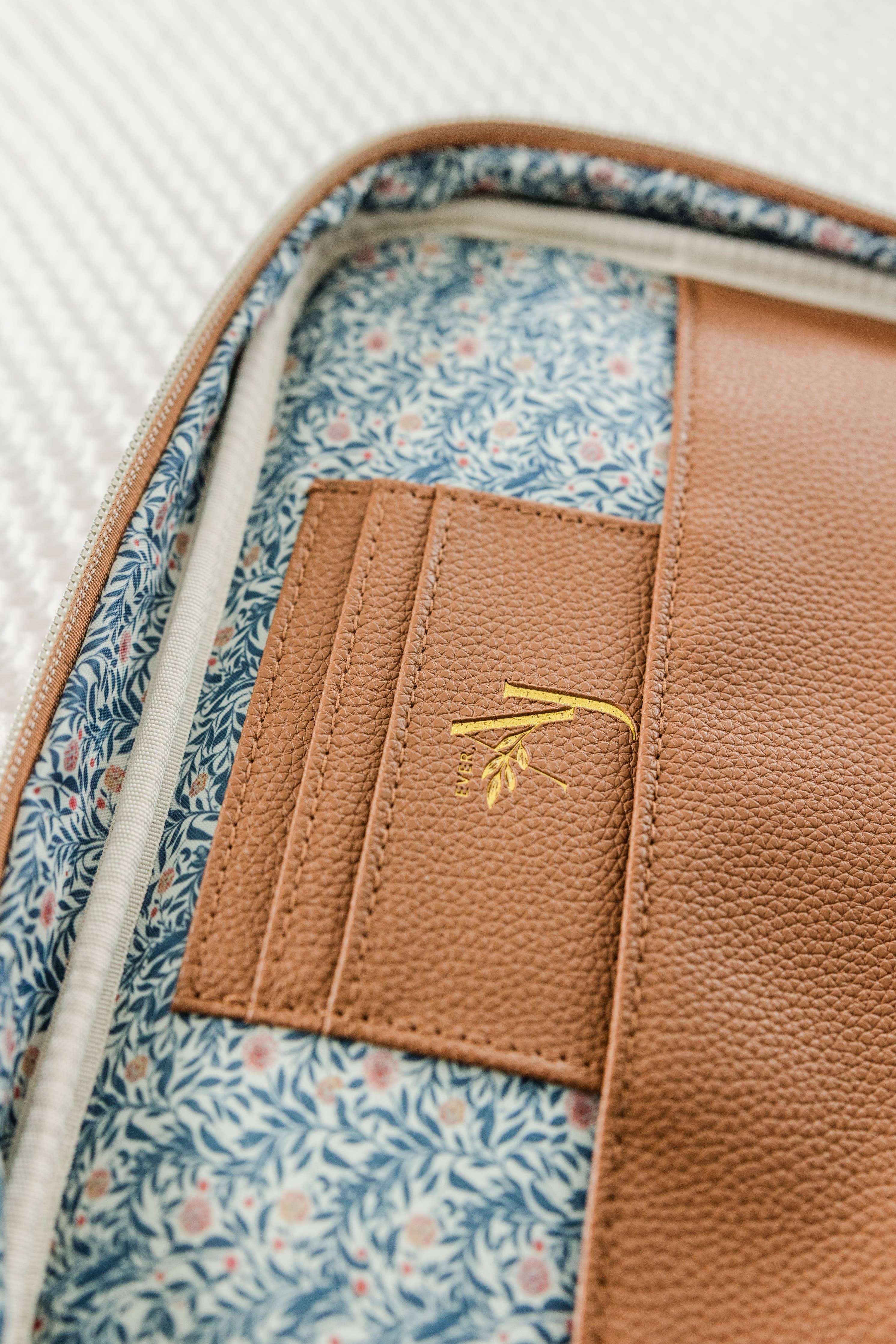 Bible Bag Crossbody — Vegan Leather Bible Bag with Gold Accents 3 colors