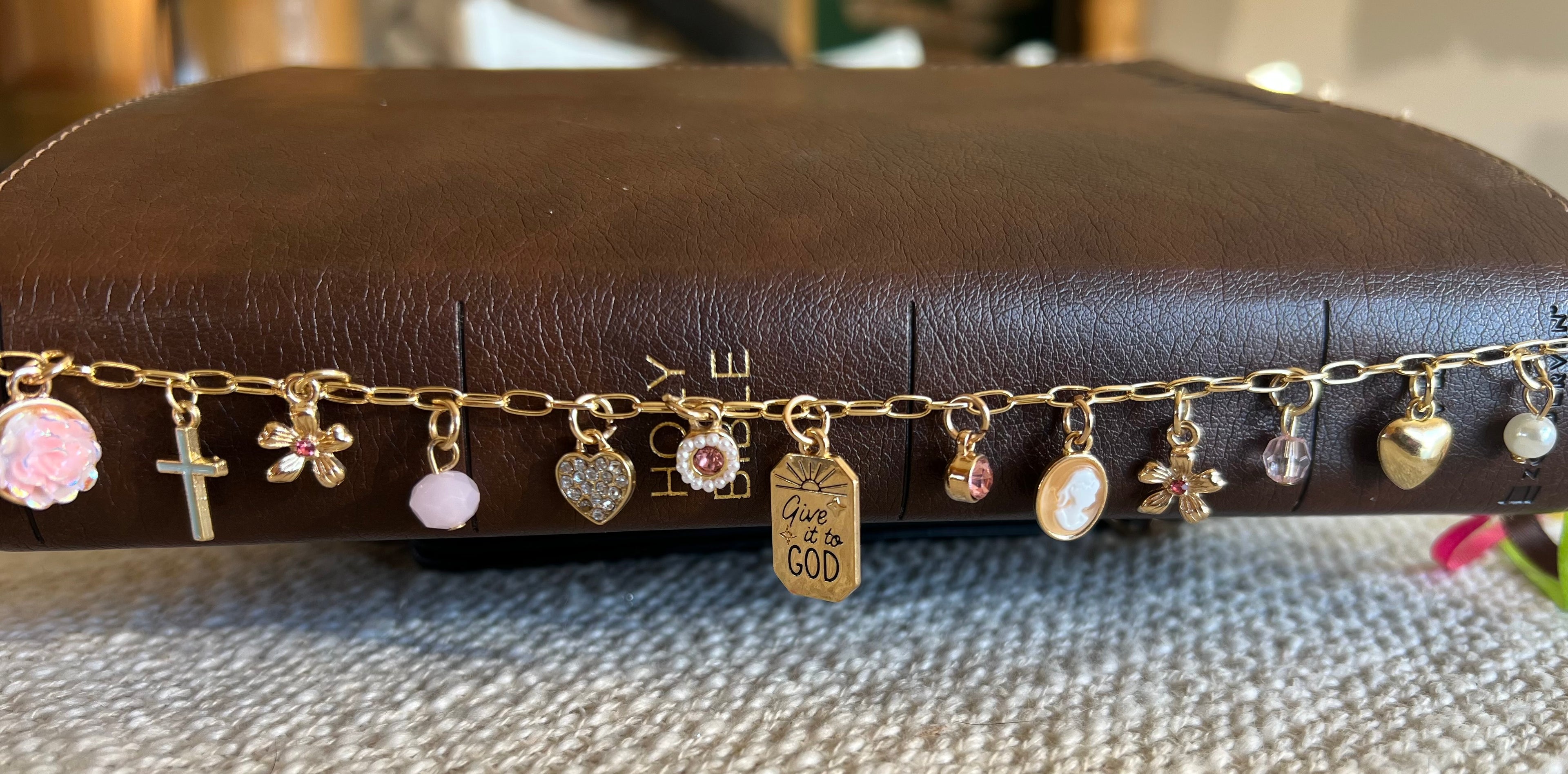 Bible Chain for up to 9 1/2 inch Bible