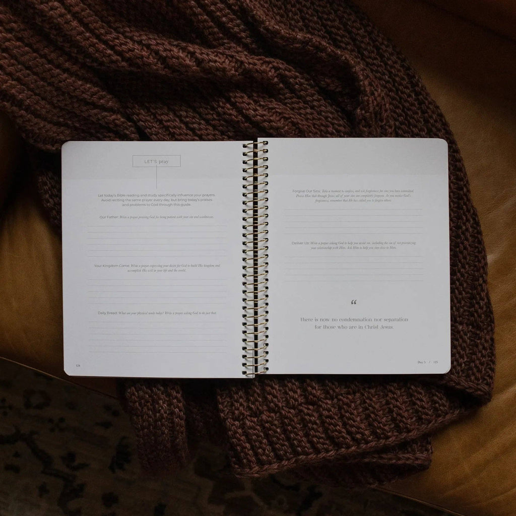 Pray — Cultivating a Passionate Practice of Prayer — Spiral Bible Study