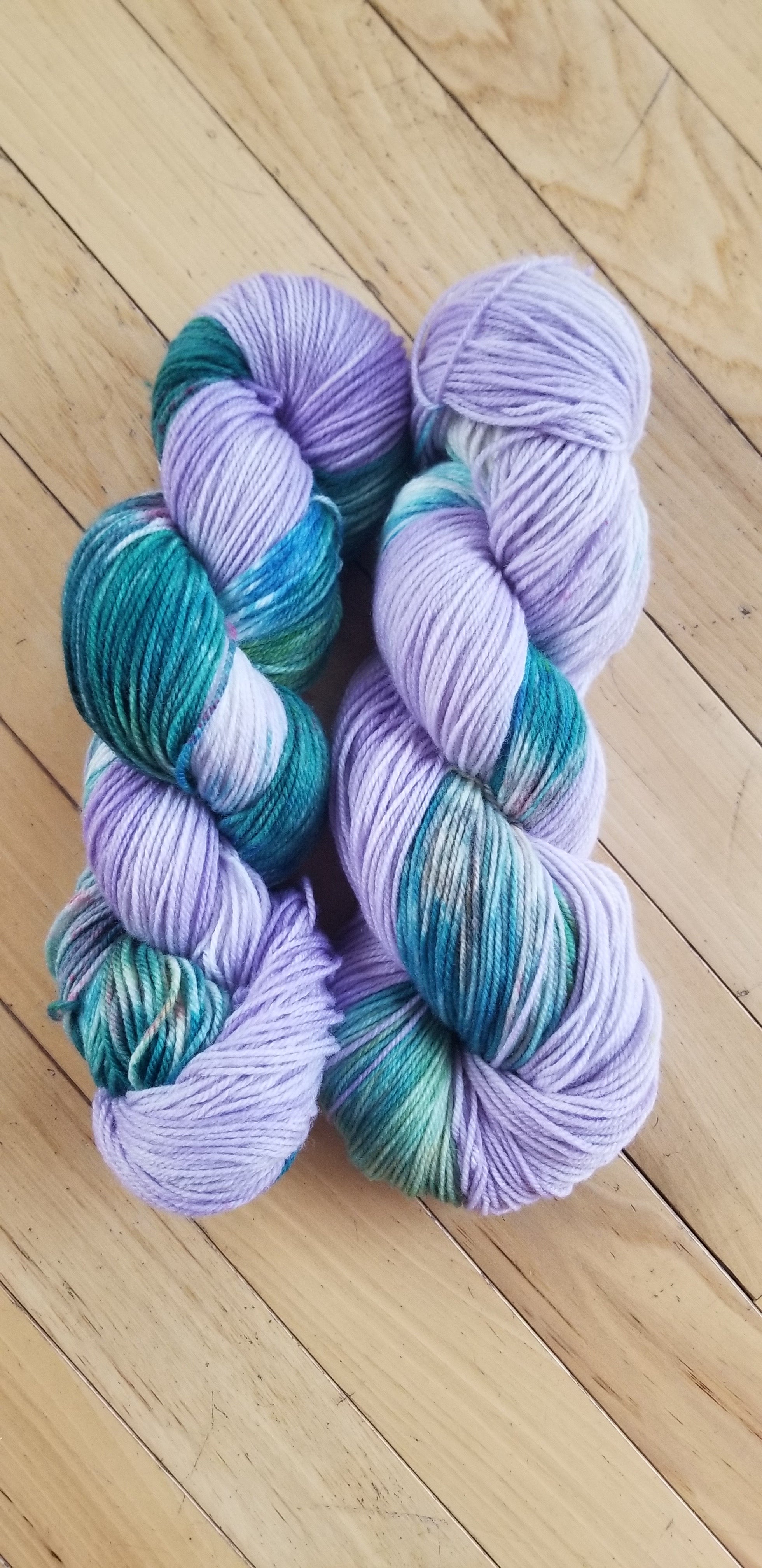 Superwash Bluefaced/Corriedale Fingering weight-Pike's Peak Colorway (Self-Striping)