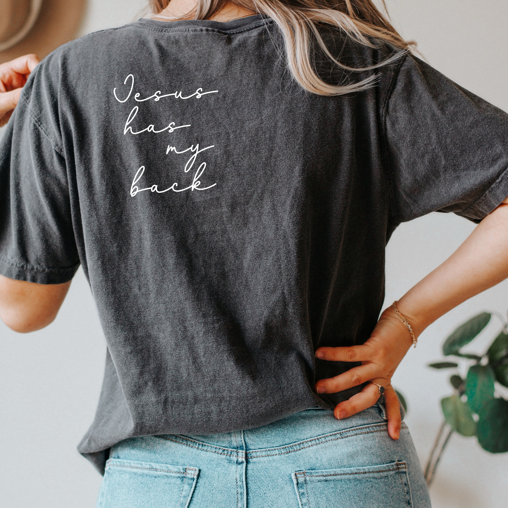 Jesus Has My Back Comfort Tee