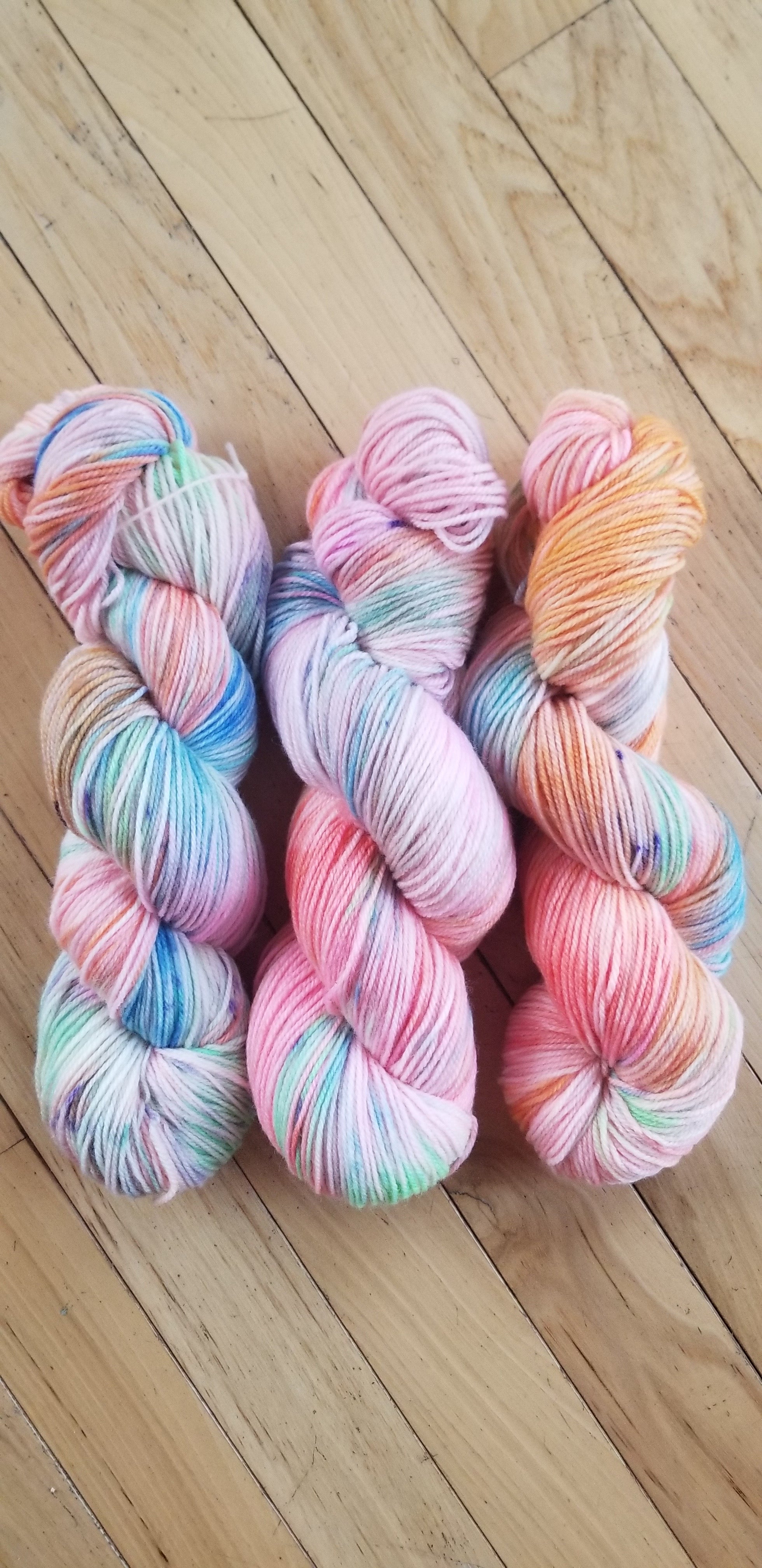 Superwash Bluefaced/Corriedale Fingering Weight-Patsy’s Candies Manitou Springs