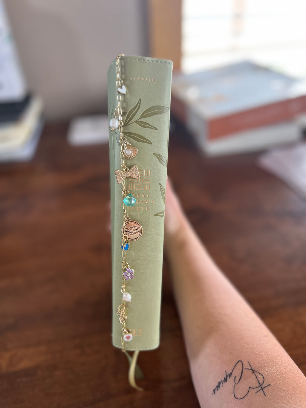 Bible Charm Chain — Personalized Gold or Silver Faith Charm Chain for Women's Bibles