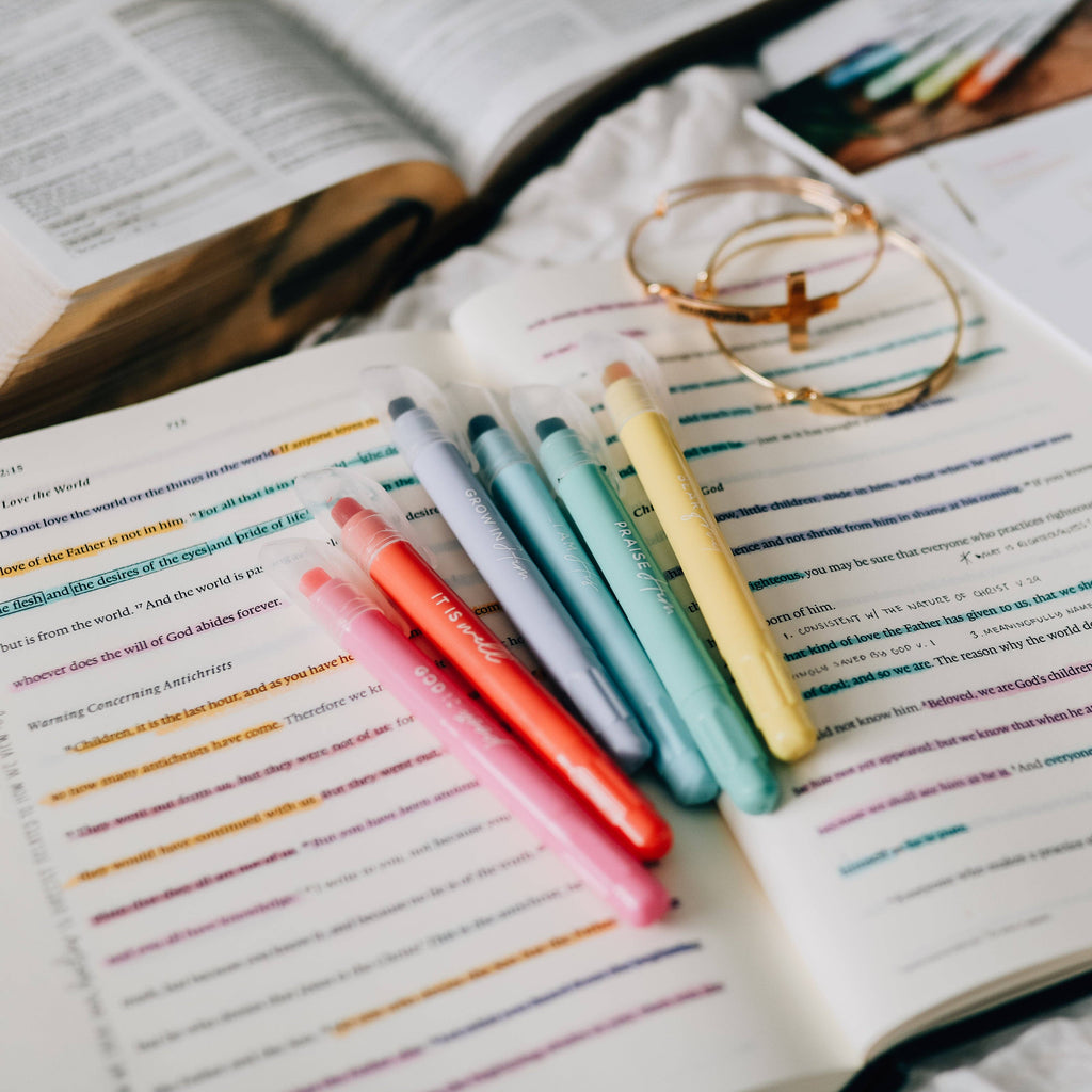 Pastel Bible Highlighter Set — 6 Color No Bleed Gel Highlighters for Bible Study