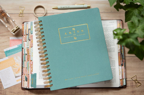 Arise Christian Planner — Undated Daily Goal Planner for Christian Women